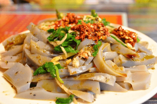 Thạch đậu xanh trên đĩa